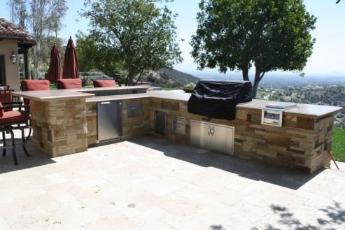 ©Scott Cohen Outdoor Kitchen Decorative Polished Concrete    Beverage Center 13