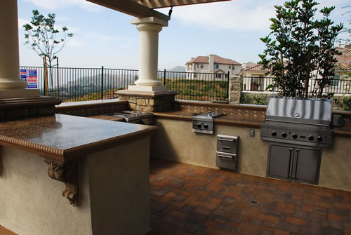 ©Scott Cohen Outdoor Kitchen Decorative Polished Concrete    Beverage Center 9